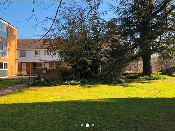 2 Bedroom Flat To Rent In Southcote Road, Reading, RG30