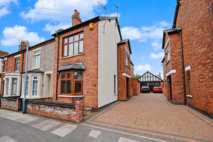 3 Bedroom End Of Terrace House For Sale In York Street, Rugby, CV21