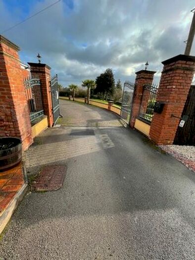 5 Bedroom Bungalow To Rent In Heanor Road, Codnor, Ripley, DE5