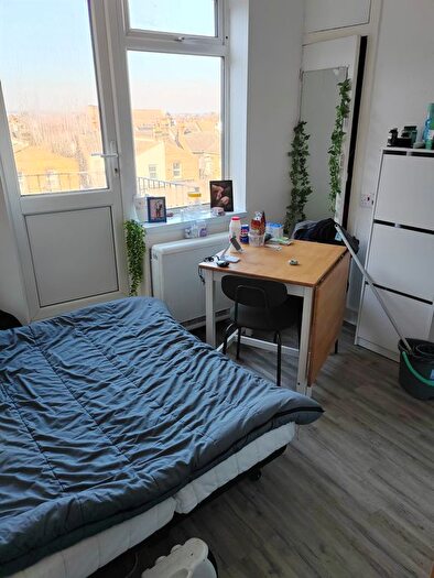 Studio To Rent In Hamlet Court Road, Westcliff-On-Sea, SS0