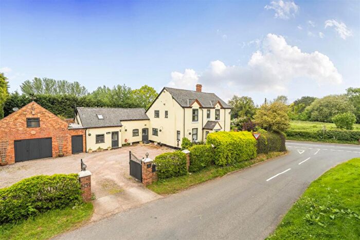 5 Bedroom Detached House For Sale In Crossway Green, Stourport-On-Severn, DY13