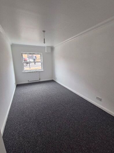 2 Bedroom Flat To Rent In Victoria Road, Ramsgate, CT11