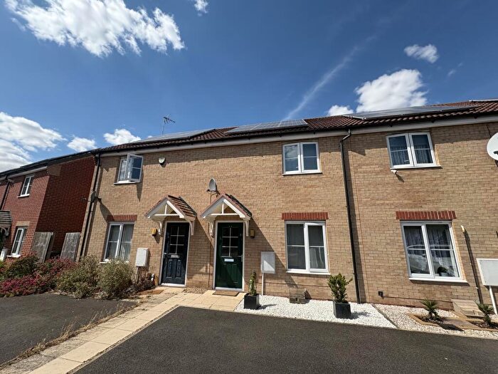 2 Bedroom Terraced House For Sale In Monarch Avenue, Fletton, Peterborough, PE2
