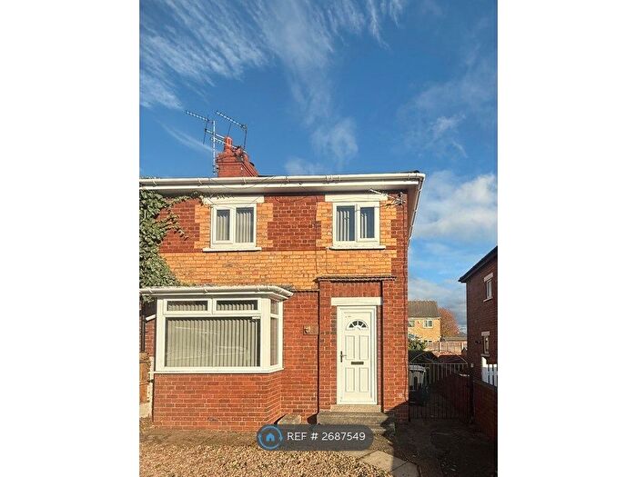 2 Bedroom Semi-detached House To Rent In Dixon Crescent, Doncaster, DN4