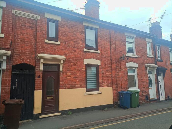 3 Bedroom House To Rent In Albert Terrace, Stafford, ST16