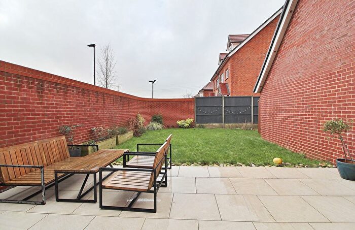 3 Bedroom Detached House For Sale In Ainsworth Road, Waterlooville, PO7