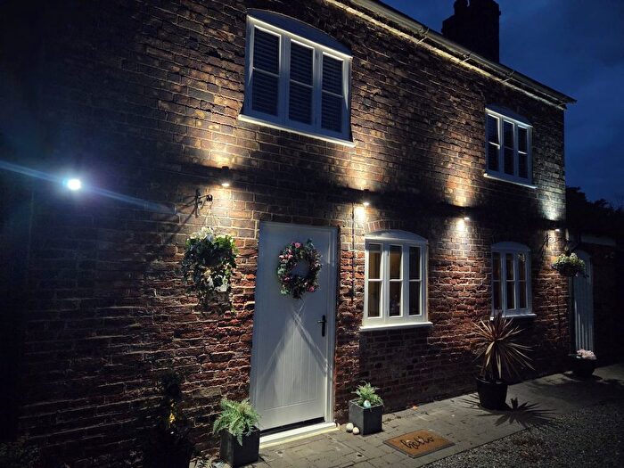 5 Bedroom Detached House For Sale In The Square, Elford, Tamworth, B79