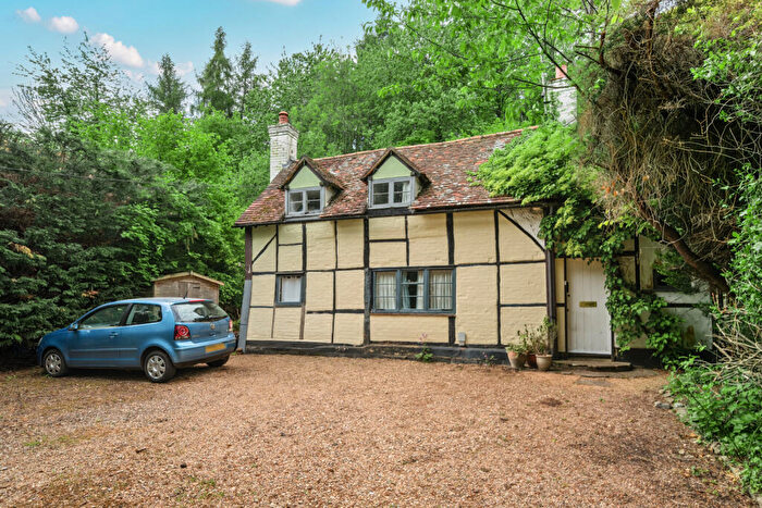 2 Bedroom Detached House For Sale In Shiplake Bottom, Peppard Common, Henley-on-Thames, Oxfordshire, RG9