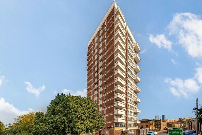 1 Bedroom Flat To Rent In Carr Street, Limehouse, E14