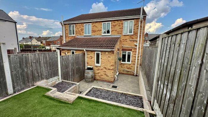 2 Bedroom Semi-Detached House To Rent In The Poplars, Mill Lane, Grassmoor, S42