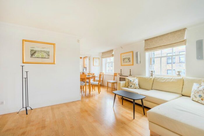 2 Bedroom Flat For Sale In Little Adelphi, Strand, WC2N