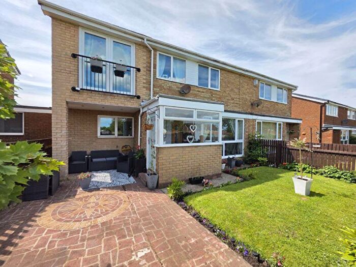 4 Bedroom Semi-Detached House For Sale In Pentridge Close, Cramlington, NE23