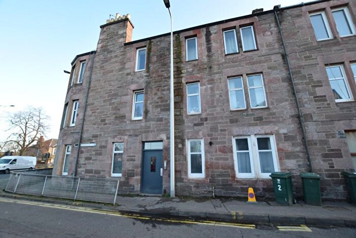 1 Bedroom Flat To Rent In B Inchaffray Street, Perth, PH1
