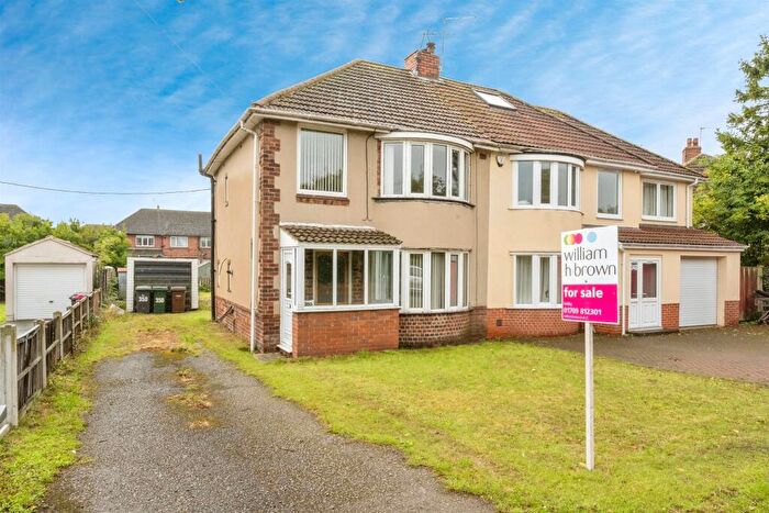 3 Bedroom Semi-Detached House For Sale In Bawtry Road, Hellaby, Rotherham, S66