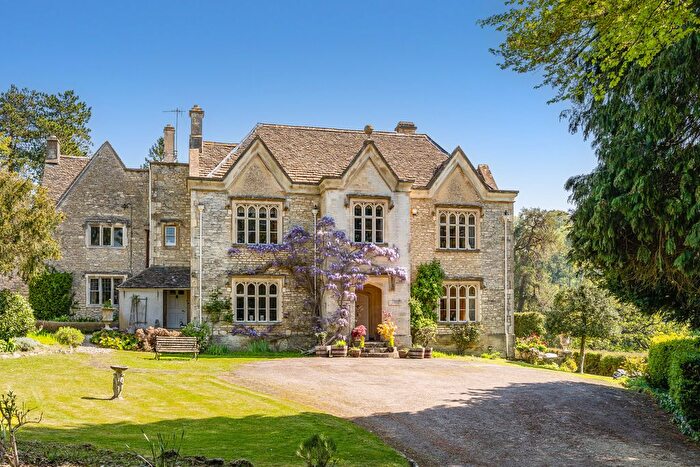8 Bedroom Detached House For Sale In Inchbrook, Stroud, GL5