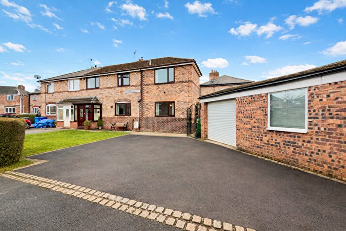 5 Bedroom Semi Detached House For Sale In Foxwood Gardens, Burnage, Manchester, M19