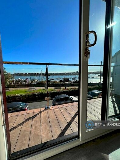 2 Bedroom Terraced House To Rent In Albion Place, Lower Upnor, Rochester, ME2