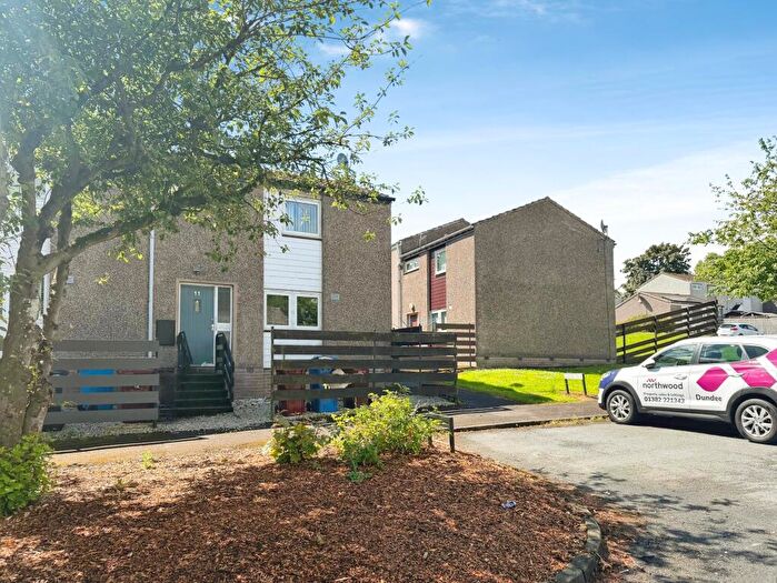 2 Bedroom Semi Detached House For Sale In Kinneff Crescent, Dundee, DD3