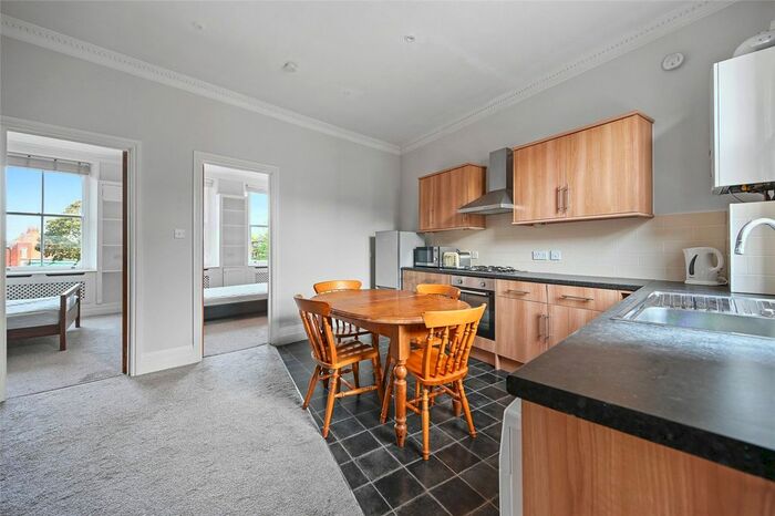 3 Bedroom Flat To Rent In Uxbridge Road, London, W12