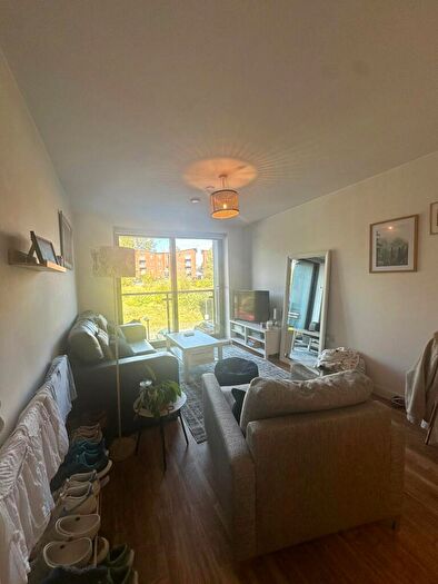2 Bedroom Flat To Rent In Aire, Cross Green Lane, LS9