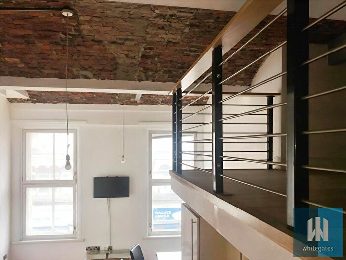 2 Bedroom Apartment To Rent In Britannia Buildings, St Peters Street, Huddersfield, HD1