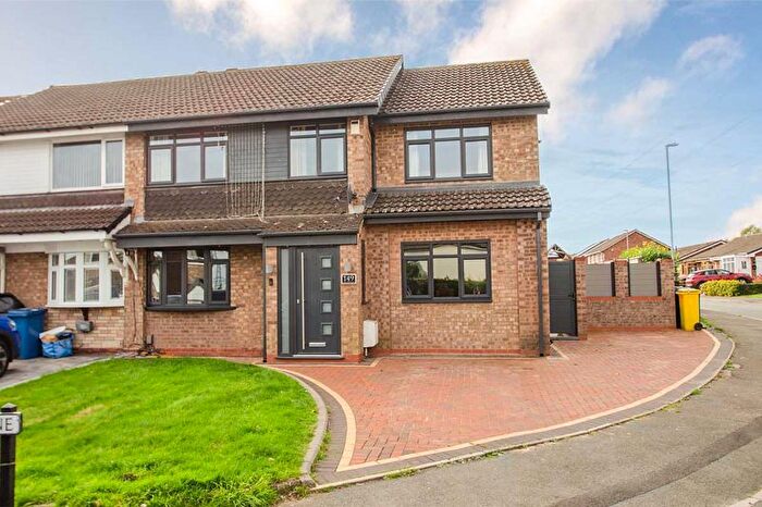 5 Bedroom Semi-detached House For Sale In Holly Grove Lane, Burntwood, WS7