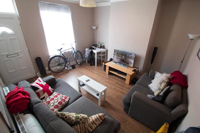 2 Bedroom Terraced House To Rent In Thornville Street, Hyde Park, Leeds, LS6