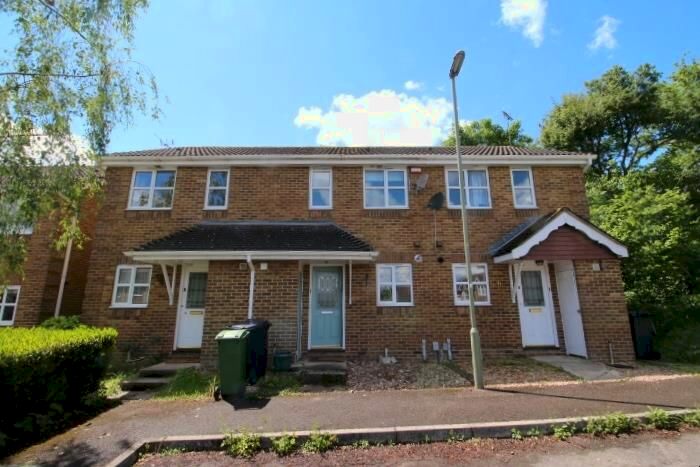 2 Bedroom Terraced House To Rent In Oak Close, Basingstoke, RG21