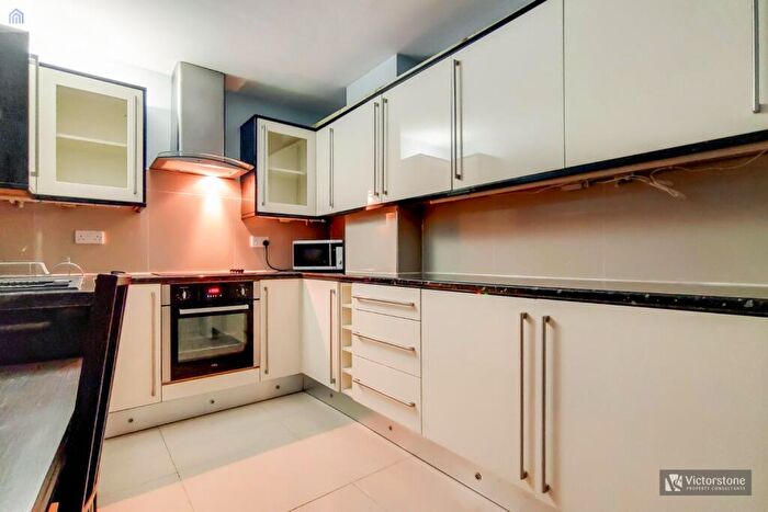 Studio To Rent In Whitechapel Road, Whitechapel, London, E1