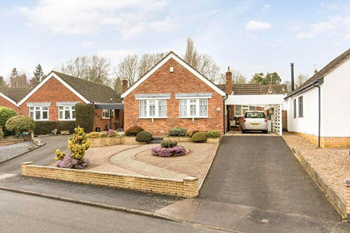 3 Bedroom Detached Bungalow For Sale In Southleigh Grove, Market Harborough, LE16