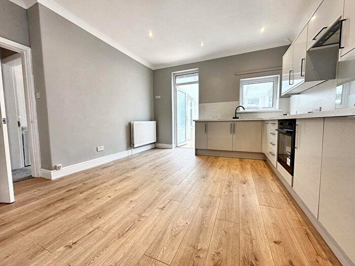 2 Bedroom Semi-Detached Bungalow For Sale In Blackwell Road, Carlisle, CA2