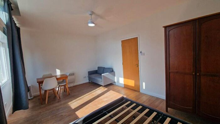 1 Bedroom House Of Multiple Occupation To Rent In Bexley Road, London, SE9