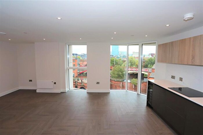 2 Bedroom Apartment To Rent In Castle Wharf, Castlefield, M15