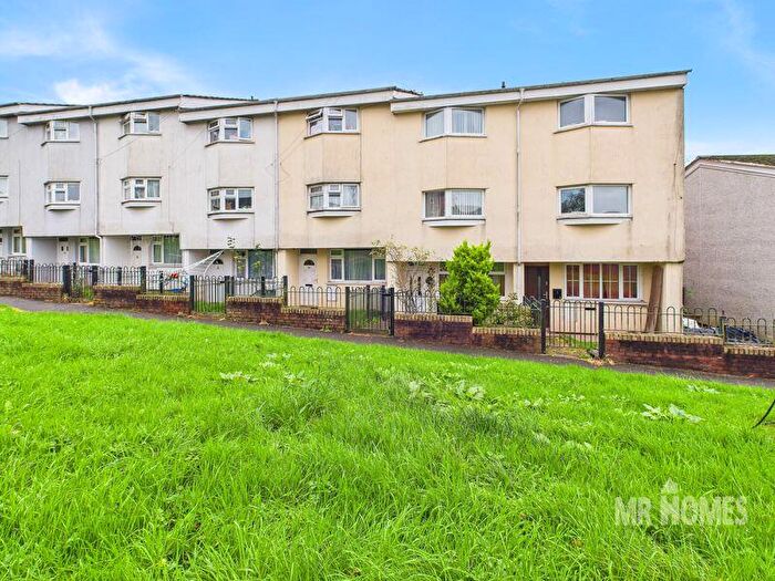 3 Bedroom Town House For Sale In Bryn Celyn, Pentwyn, Cardiff, CF23