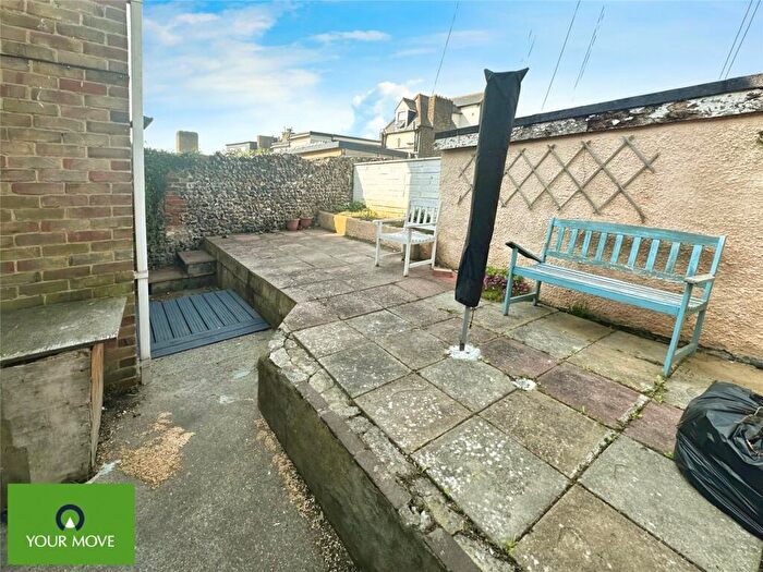 1 Bedroom Flat To Rent In Camden Road, Ramsgate, Kent, CT11