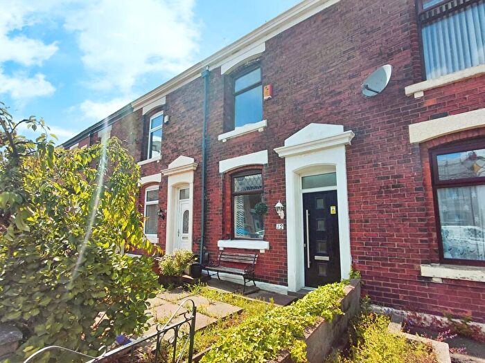 2 Bedroom Semi-Detached House To Rent In Kings Bridge Street, Blackburn, BB2