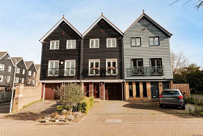 4 Bedroom Terraced House For Sale In Belvedere Close, Faversham, ME13