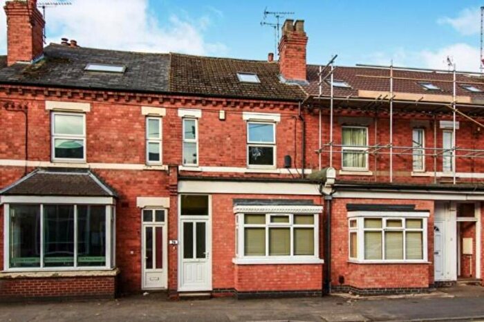 2 Bedroom Property To Rent In Priory Road, Kenilworth, CV8