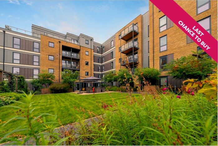 1 Bedroom Flat To Rent In Pegs Lane, Hertford, SG13