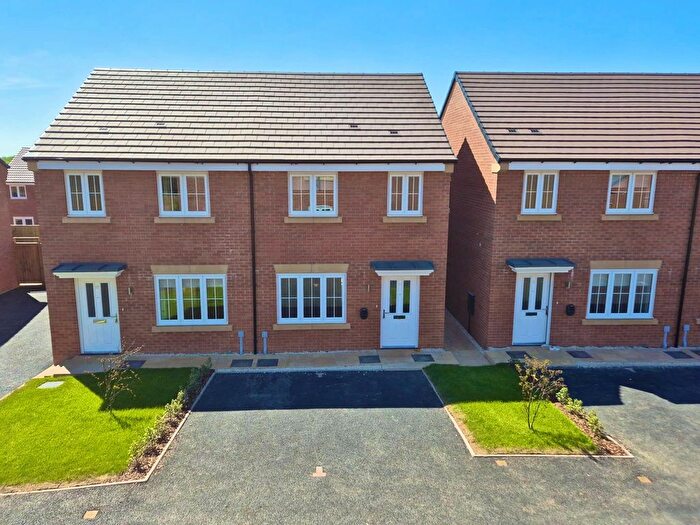 3 Bedroom Semi-Detached House To Rent In George Winnall Close, Priorslee, Telford, TF2