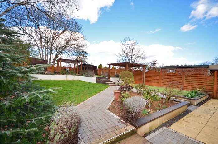 4 Bedroom End Of Terrace House For Sale In Elm Road, Burton Latimer, NN15