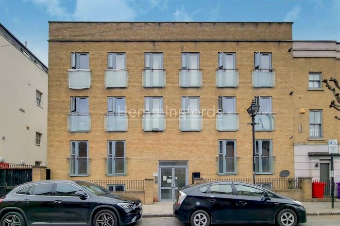 1 Bedroom Apartment To Rent In Platinum Court, Cephas Avenue, London, E1