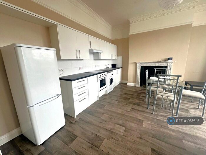 3 Bedroom Flat To Rent In Somerset Street, Kingsdown, Bristol, BS2