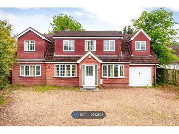 5 Bedroom Detached House To Rent In Nine Mile Ride, Finchampstead, Wokingham, RG40