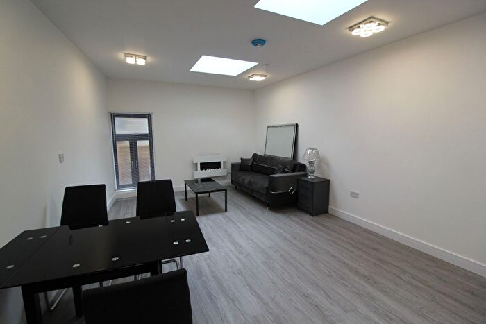 2 Bedroom Terraced House To Rent In Westwell Mews, London, SW16