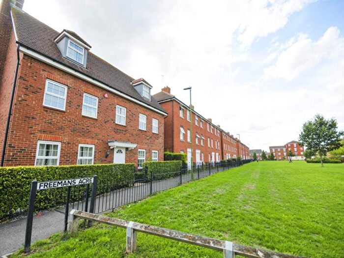 6 Bedroom House To Rent In Freemans Acre, Hatfield, Hertfordshire, AL10