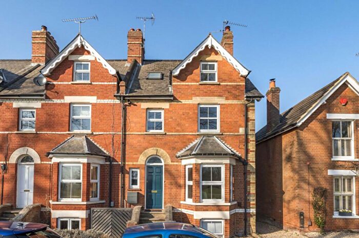 2 Bedroom Apartment To Rent In Fairview Road, Wokingham, RG40