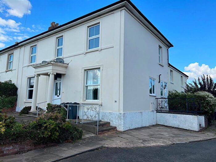 2 Bedroom Flat To Rent In The Hollies Mews, Lower Howsell Road, Malvern, WR14