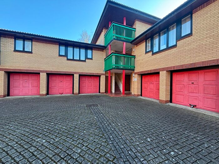 1 Bedroom Flat To Rent In Barrington Mews, Oldbrook, Milton Keynes, MK6