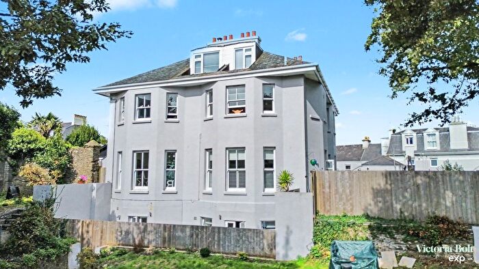 2 Bedroom Flat For Sale In Hermitage Road, Plymouth, PL3